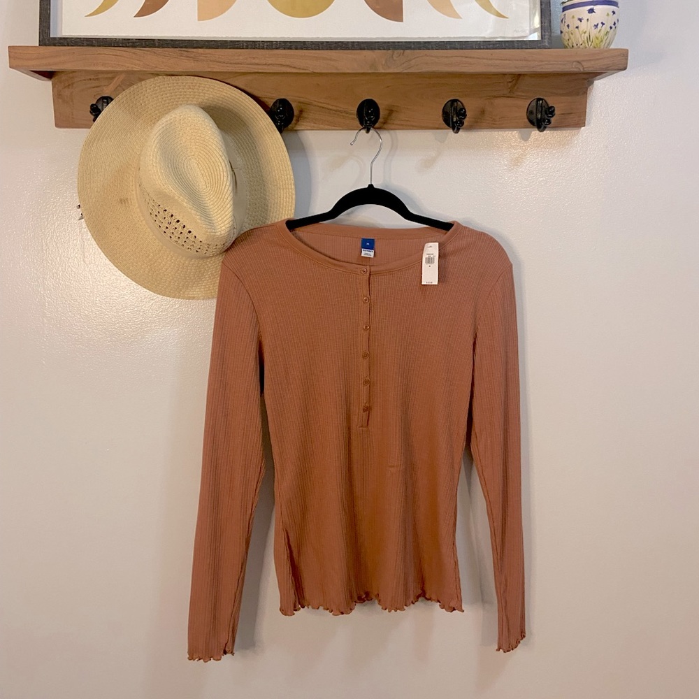 NWT Old Navy Ribbed Button-Down Front Long Sleeve T-Shirt Womens Size Medium